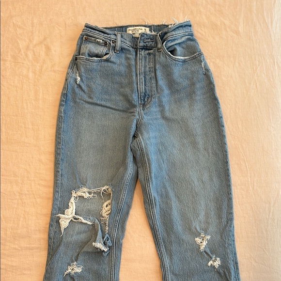Abercrombie & Fitch Women's Blue Jeans - Picture 4 of 5